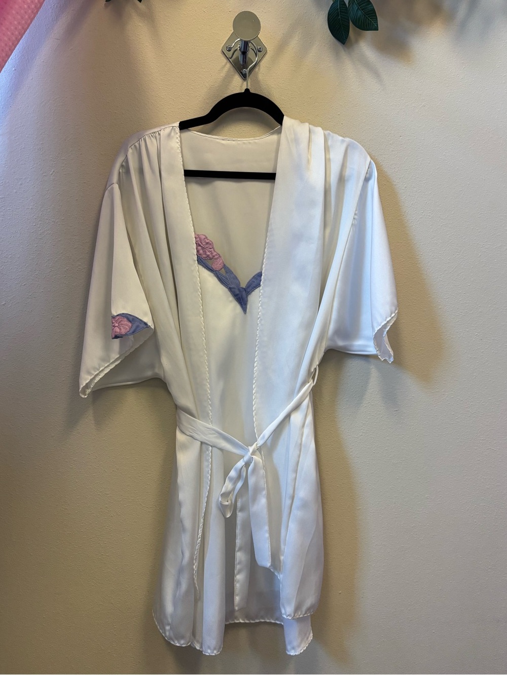 Vintage Victoria's Secret White Satin Robe with Pink & Purple Floral Embroidery